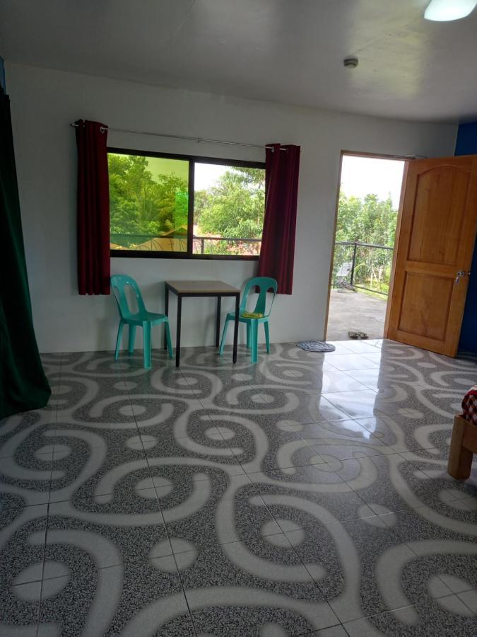 Happy Bear Moalboal Budget Rooms Bagian luar foto